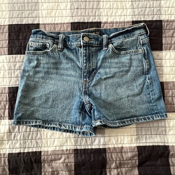Banana Republic Pants - Banana Republic blue Jean shorts women’s size 26/2